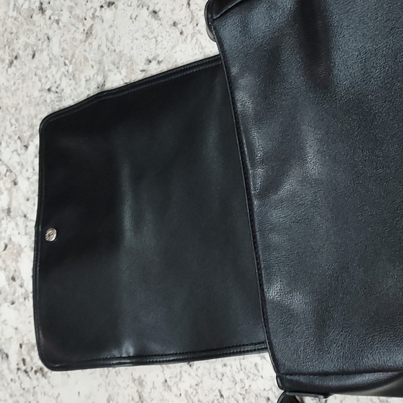 True Religion Classic Messanger Bag - Picture 7 of 11